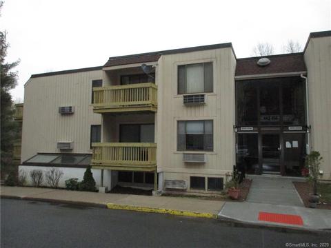 175 Mill Pond Rd #451, Hamden, CT 06514 photo 1