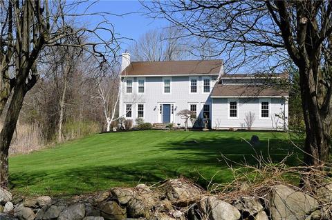 59 Wood Rd, Redding, CT 06896 photo 1