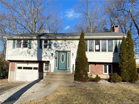 76 Impala Dr, Windham, CT 06226 photo 1