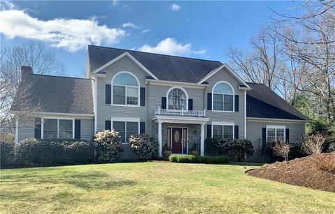 6 Charlies Cir, Newtown, CT 06482 photo 1