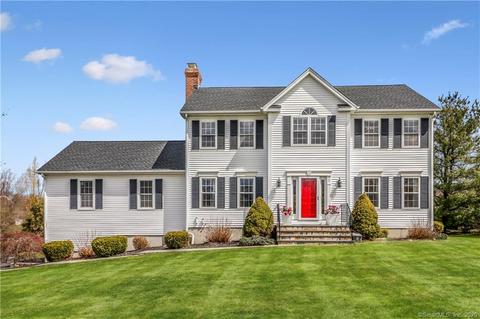 1 Harvest Common Rd, Newtown, CT 06482 photo 1