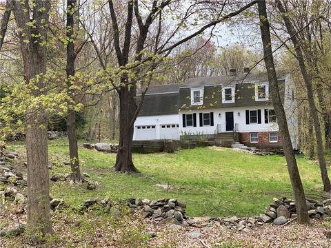 8 Seabury Ave, Ledyard, CT 06339 photo 1