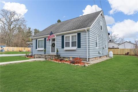37 Richard St, Killingly, CT 06239 photo 1