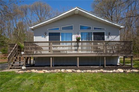 113 Colonial Rd, Plainfield, CT 06374 photo 1