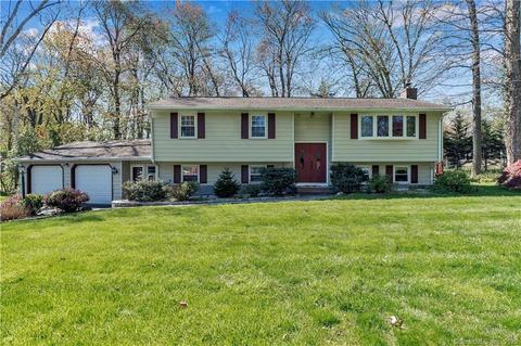 6 Edgewood Dr, Wallingford, CT 06492 photo 1