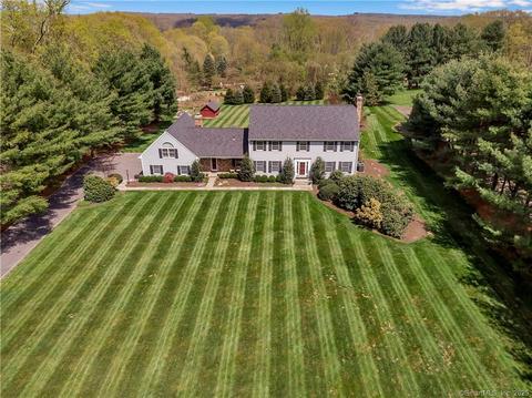 143 Picketts Ridge Rd, Redding, CT 06896 photo 1