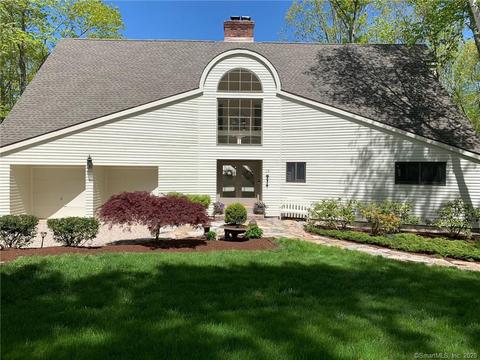 15 Wingate Rd, Guilford, CT 06437 photo 1