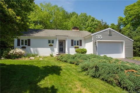 35 Rundelane, Bloomfield, CT 06002 photo 1