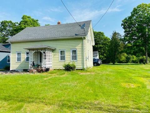68 School St, Plainfield, CT 06374 photo 1