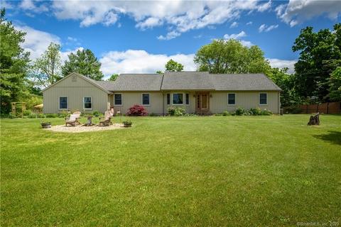 5 Maple Ln, Brookfield, CT 06804 photo 1