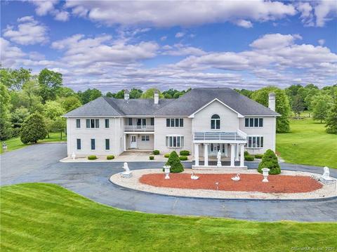 535 E Street S, Suffield, CT 06078 photo 1