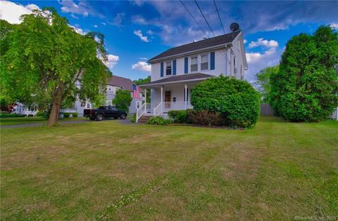 207 Elm St, Windsor Locks, CT 06096 photo 1