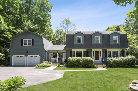 47 Lamppost Dr, Redding, CT 06896 photo 1