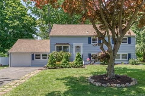 141 Goebel Rd, Hamden, CT 06514 photo 1