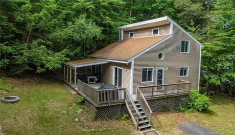 4 Stonybrook Rd, Ledyard, CT 06335 photo 1