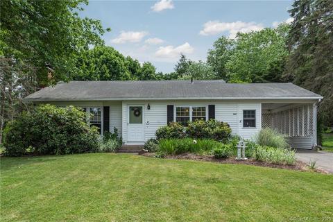 157 Mohawk Dr, Wallingford, CT 06492 photo 1