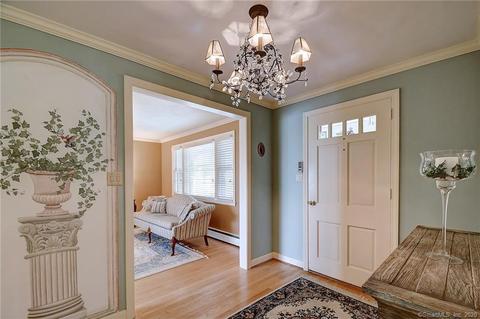 894 Ridge Rd, Wethersfield, CT 06109 photo 1