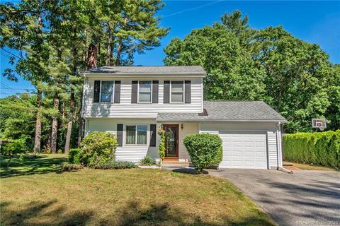 4 N Shore Rd, Killingly, CT 06241 photo 1