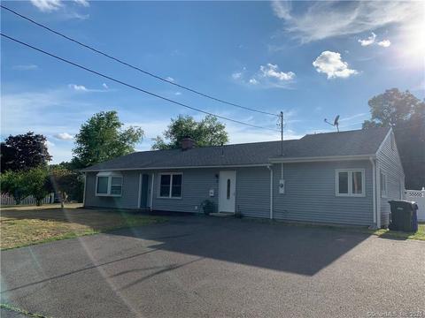 11 Coolidge St, Windsor Locks, CT 06096 photo 1