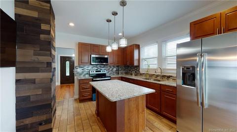 503 Jordan Ln, Wethersfield, CT 06109 photo 1