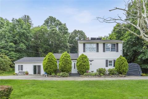194 Iron St, Ledyard, CT 06339 photo 1