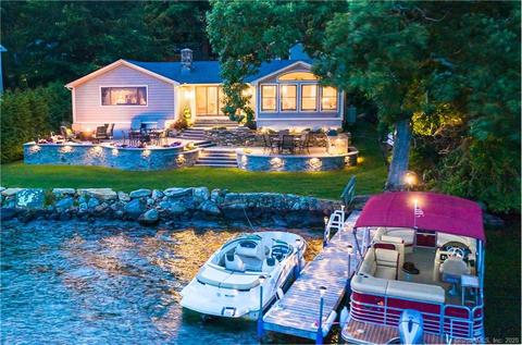 37 Bay Rd, East Hampton, CT 06424 photo 1