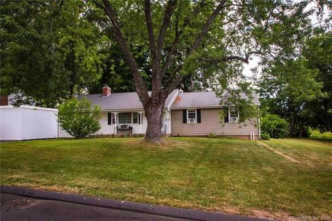 12 Downing Cir, Bloomfield, CT 06002 photo 1