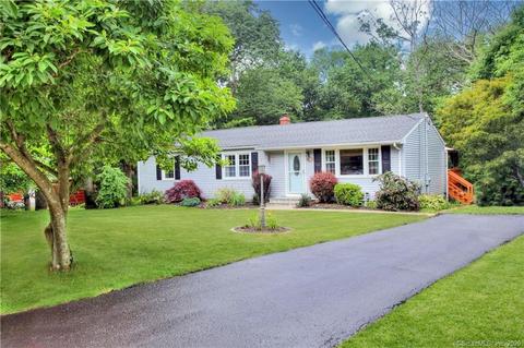 29 Heritage Rd, Monroe, CT 06468 photo 1