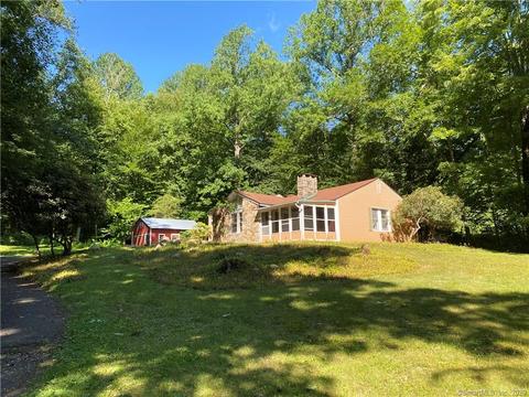 155 Umpawaug Rd, Redding, CT 06896 photo 1