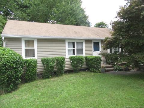 16 Ivy Ln, Danbury, CT 06811 photo 1