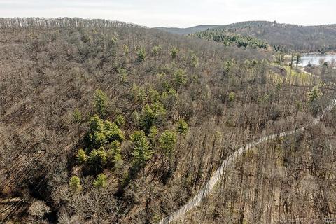 000 Whitcomb Hill Rd, Cornwall, CT 06753