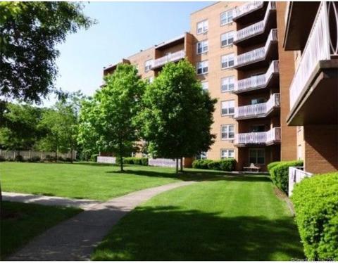 740 Mix Ave #109, Hamden, CT 06514 photo 1
