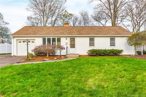 38 Cedar St, Wethersfield, CT 06109 photo 1