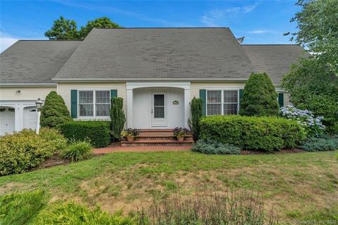 32 Edinburgh Ln, Madison, CT 06443 photo 1