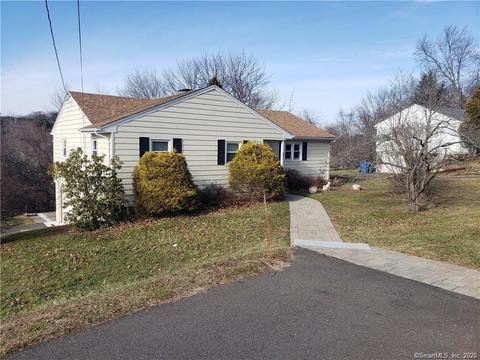 25 Alexander Dr, Cromwell, CT 06416 photo 1