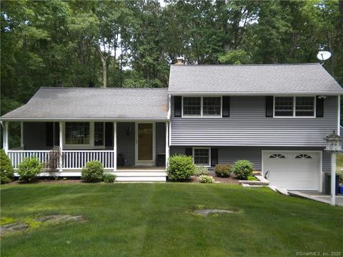 18 Evers Dr, Wolcott, CT 06716 photo 1