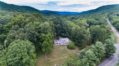 184 Cobble Rd, Kent, CT 06757 photo 1
