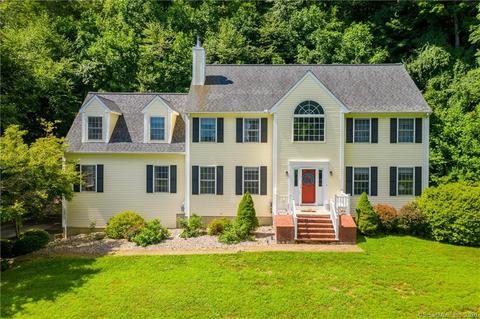 17 Sweetbriar Ln, Newtown, CT 06482 photo 1