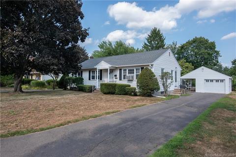 20 3rd St, Windsor Locks, CT 06096 photo 1