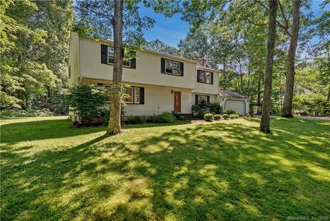 95 Bartlett Dr, Madison, CT 06443 photo 1