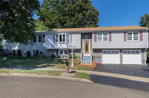 9 Riverview Ter, West Haven, CT 06516 photo 1