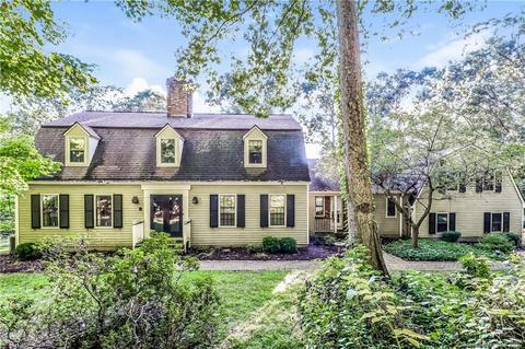 9 Little River Ln, Redding, CT 06896 photo 1