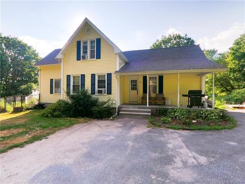 29 Squaw Rock Rd, Moosup, CT 06354 photo 1