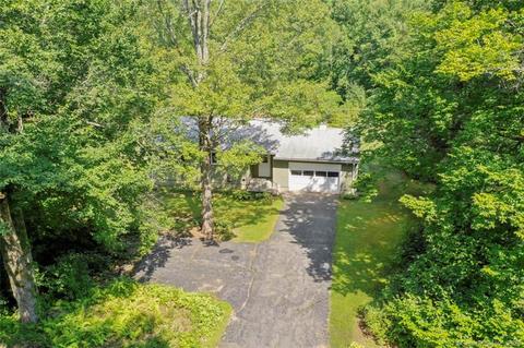 30 Slade Rd, Barkhamsted, CT 06063 photo 1