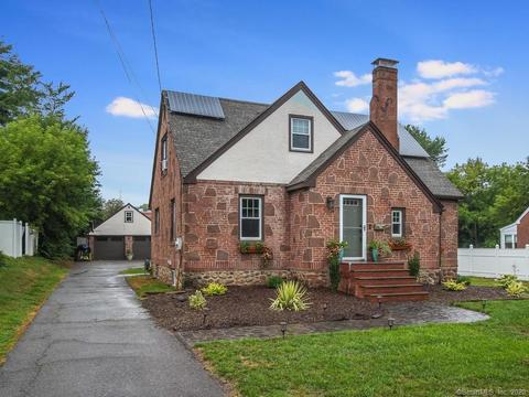24 Brandegee Ln, Berlin, CT 06037 photo 1