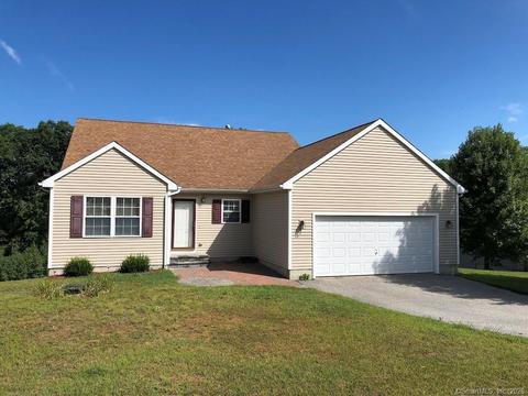 26 Aspen Pl, Willimantic, CT 06226 photo 1
