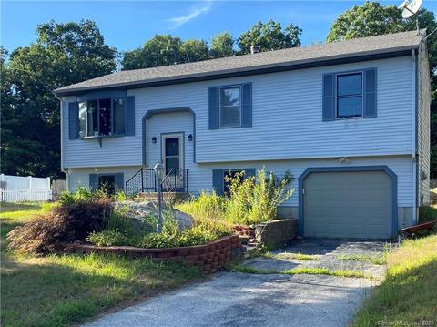 62 Pleasant View Dr, Killingly, CT 06241 photo 1