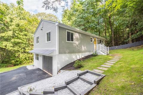 54 Lakeview Ter, Sandy Hook, CT 06482 photo 1