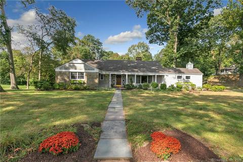 2 Pepperidge Rd, Trumbull, CT 06611 photo 1