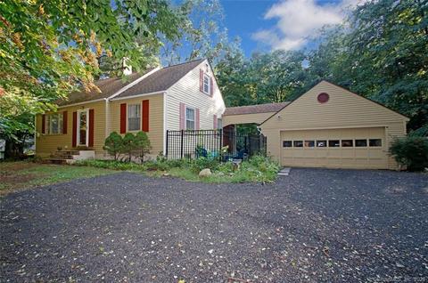 697 Lambert Rd, Orange, CT 06477 photo 1